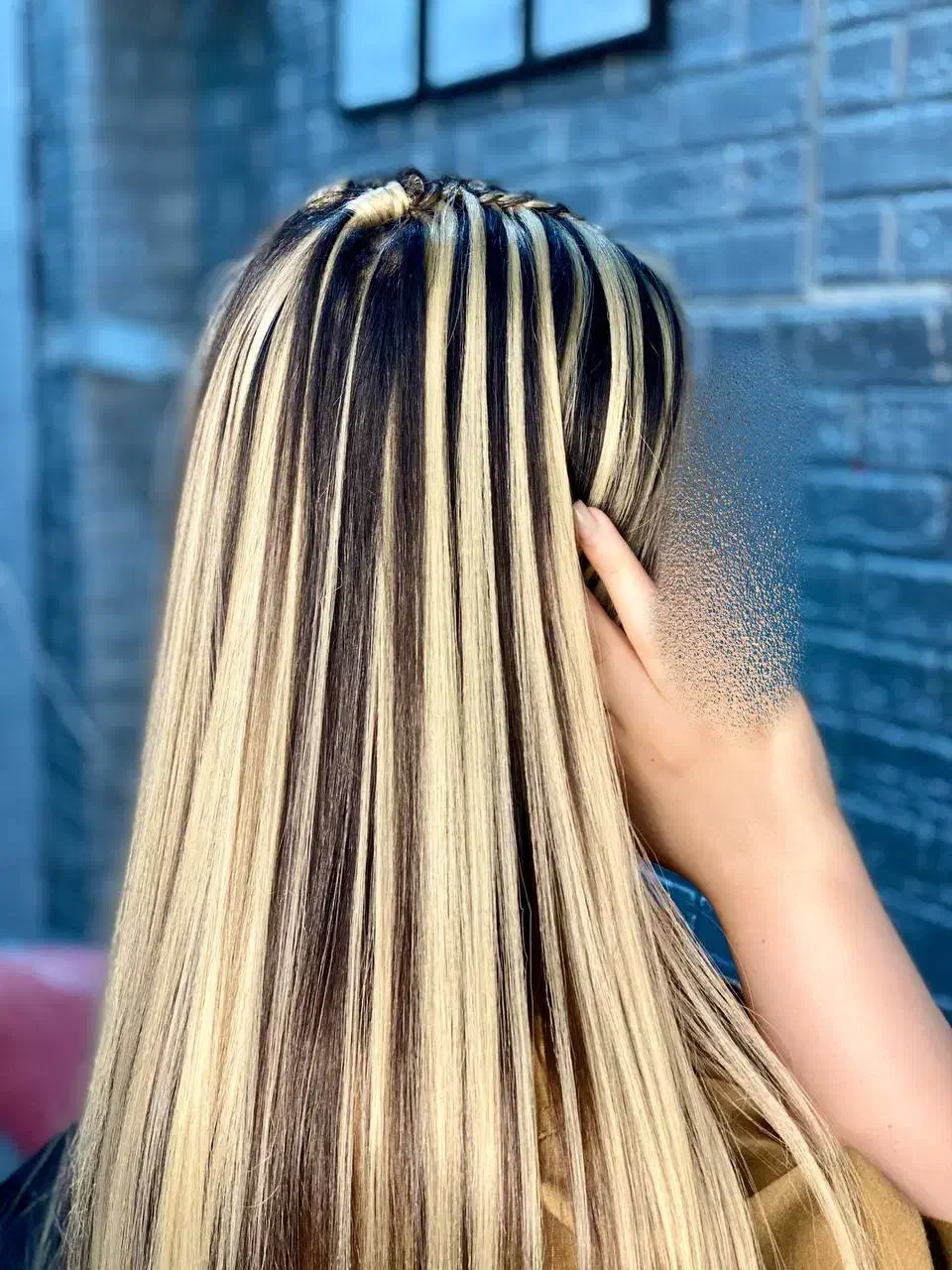 بافت مو و شینیون و میکاپ با کمترین هزینه|خدمات آرایشگری و زیبایی|نور, |دیوار