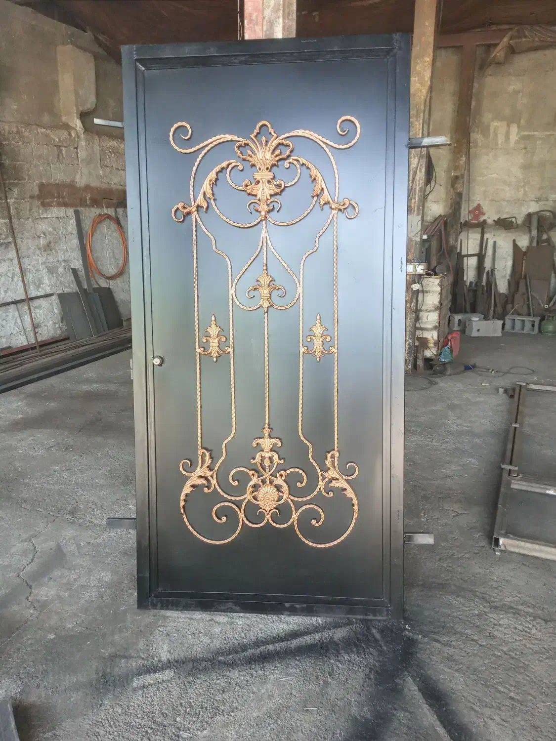 جوشکاری و انوای بازسازی ساخت و نصب کرکره برقی|خدمات پیشه و مهارت|کوچصفهان, |دیوار