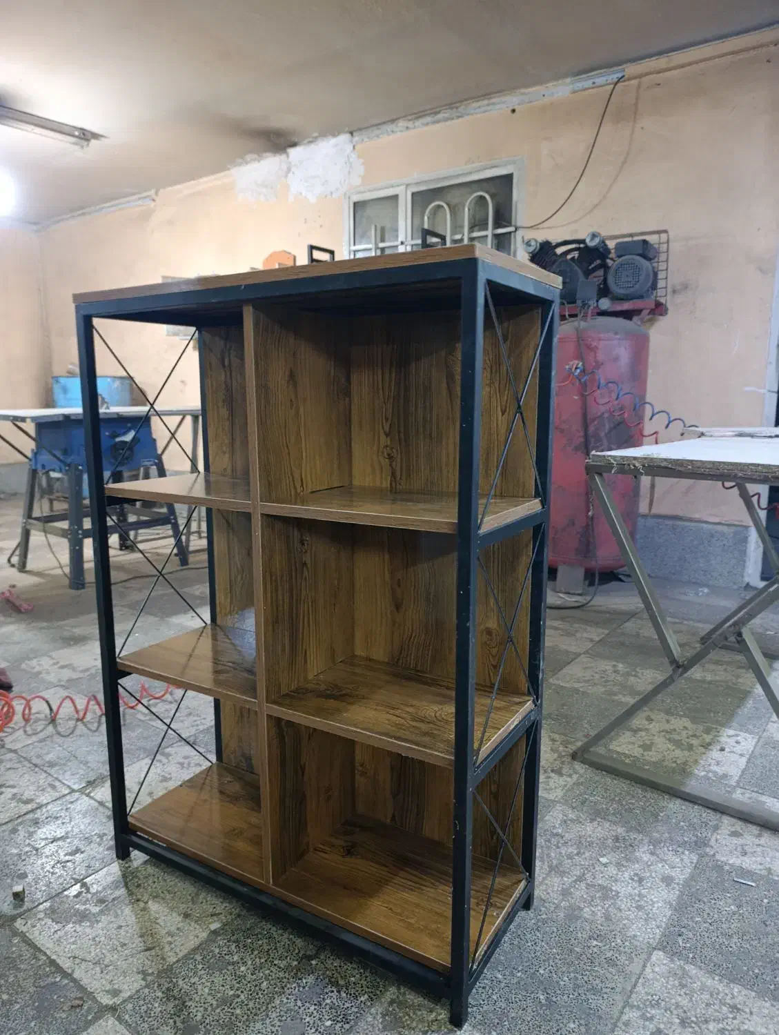 دکوری فانتزی،شلف مدرن|کتابخانه، شلف، قفسه‌های دیواری|مشهد, نوید|دیوار