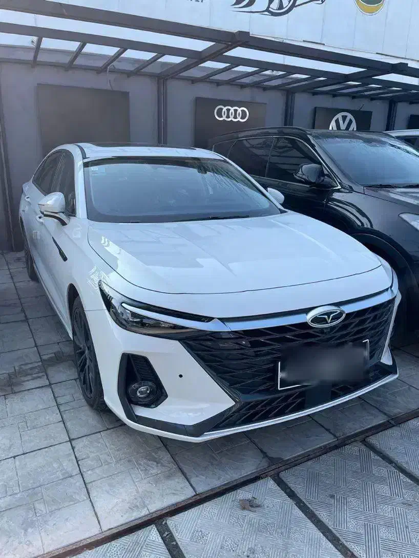 زد ۸ تحویل روز خشک با لاستیک کومهو و عطرپاش فعال|خودرو سواری و وانت|رشت, تازه آباد|دیوار