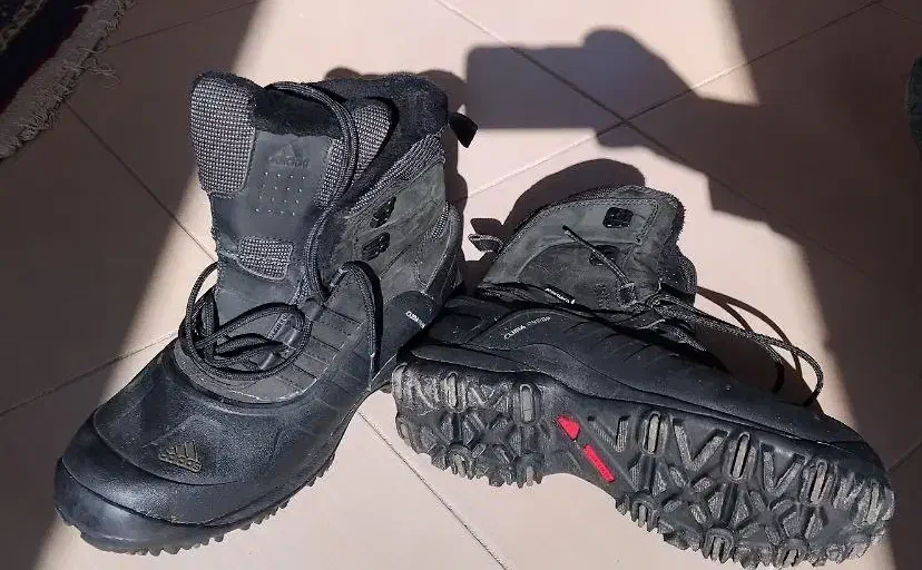 کفش کوهنوردی اورجینال استوک|کیف، کفش، کمربند|تهران, سلسبیل شمالی|دیوار