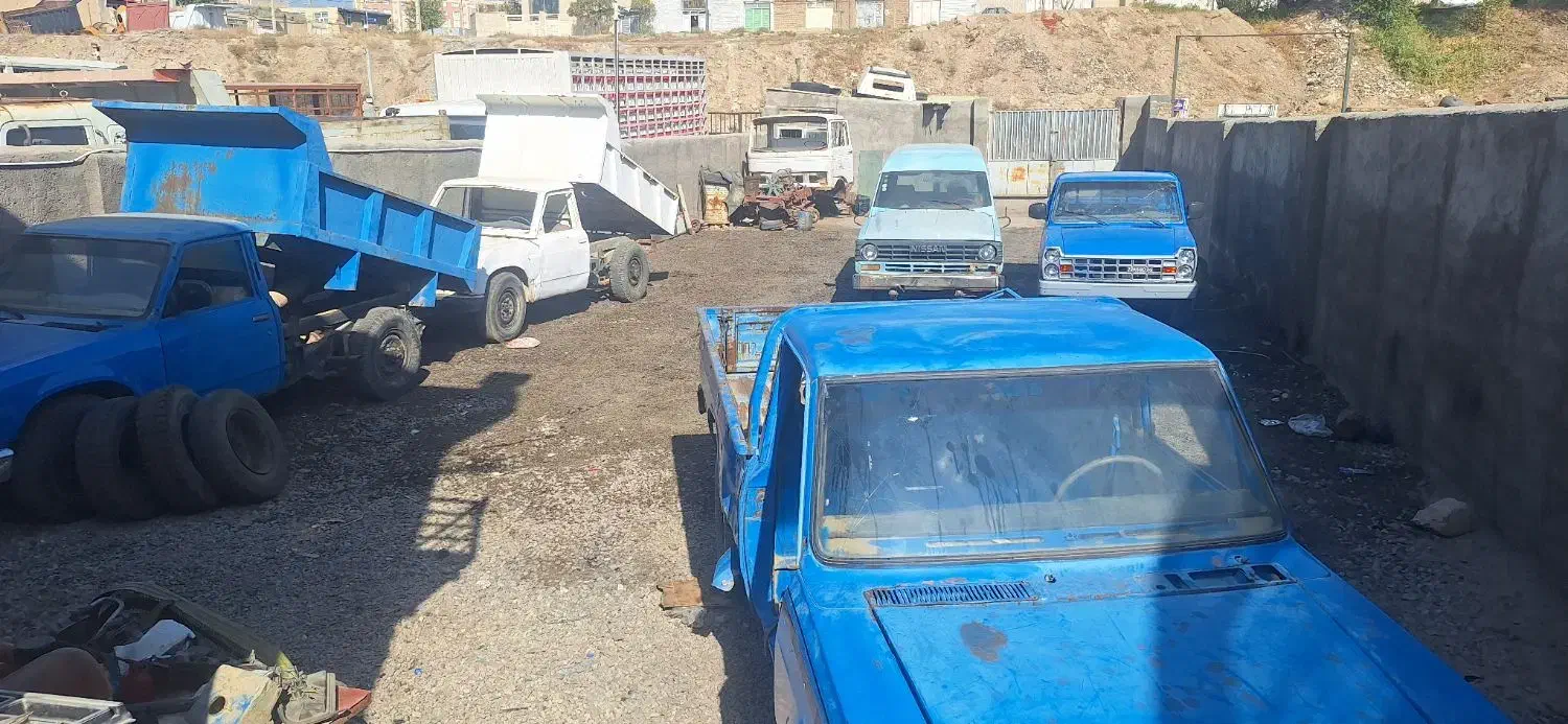 مزایده ماشین های ارتش ۹۱۱ونیسان|خودرو سنگین|کهریزک, |دیوار