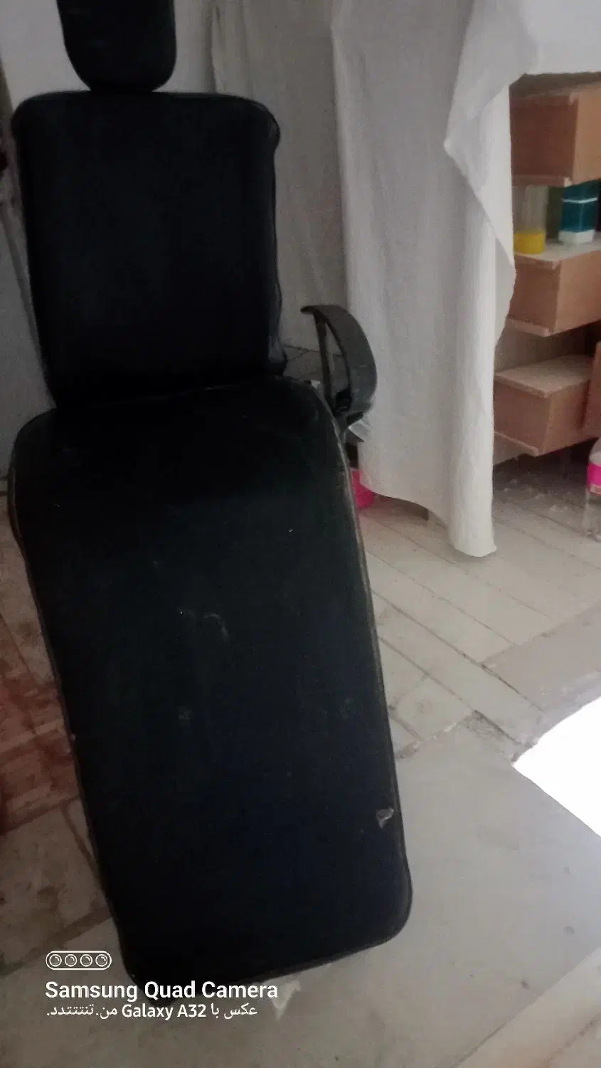 صندلی ارایشگاه|صندلی و نیمکت|زاهدان, |دیوار