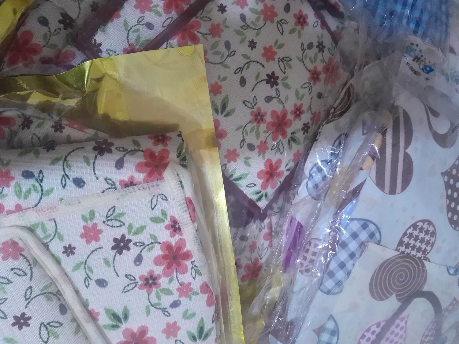 سرویس آشپزخانه|سفره، حوله، دستمال آشپزخانه|آبادان, |دیوار