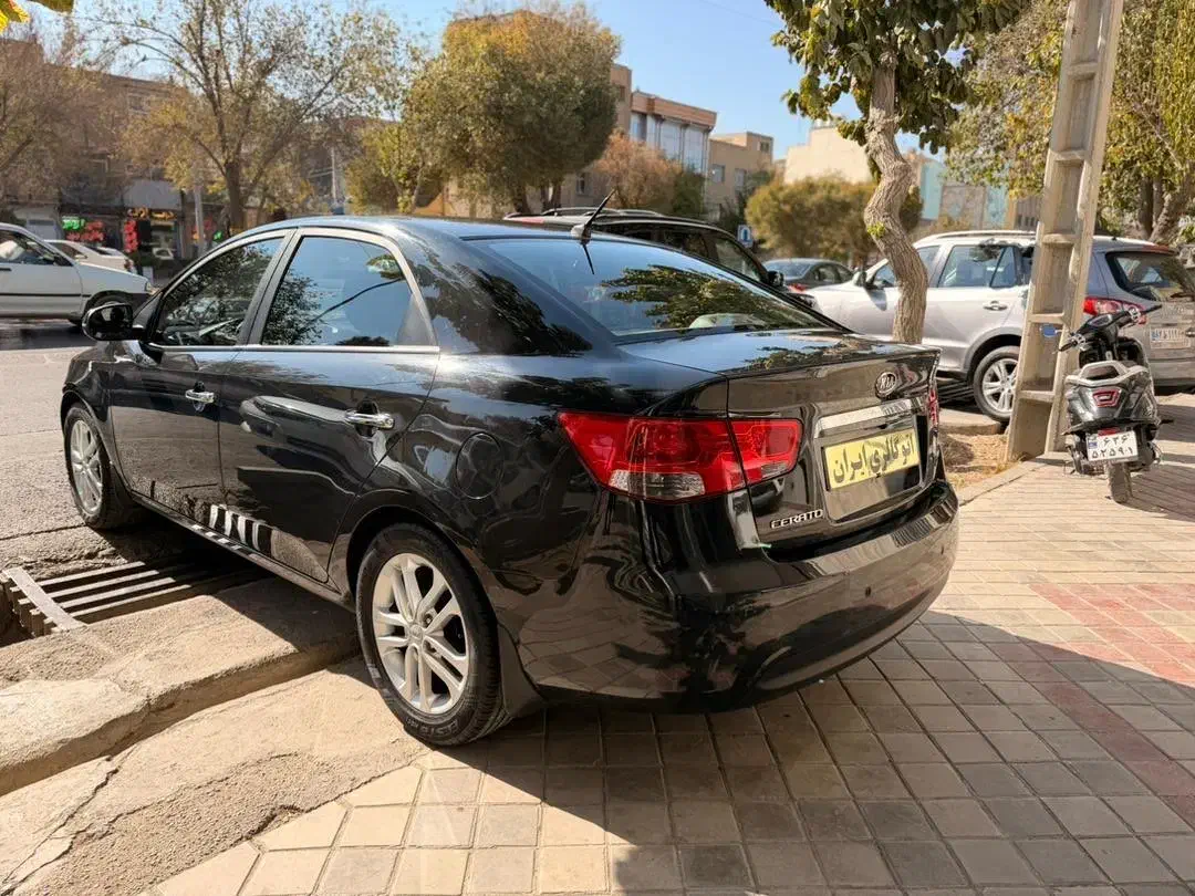 کیا سراتو ۱۳۹۷|خودرو سواری و وانت|اصفهان, حسینآباد|دیوار