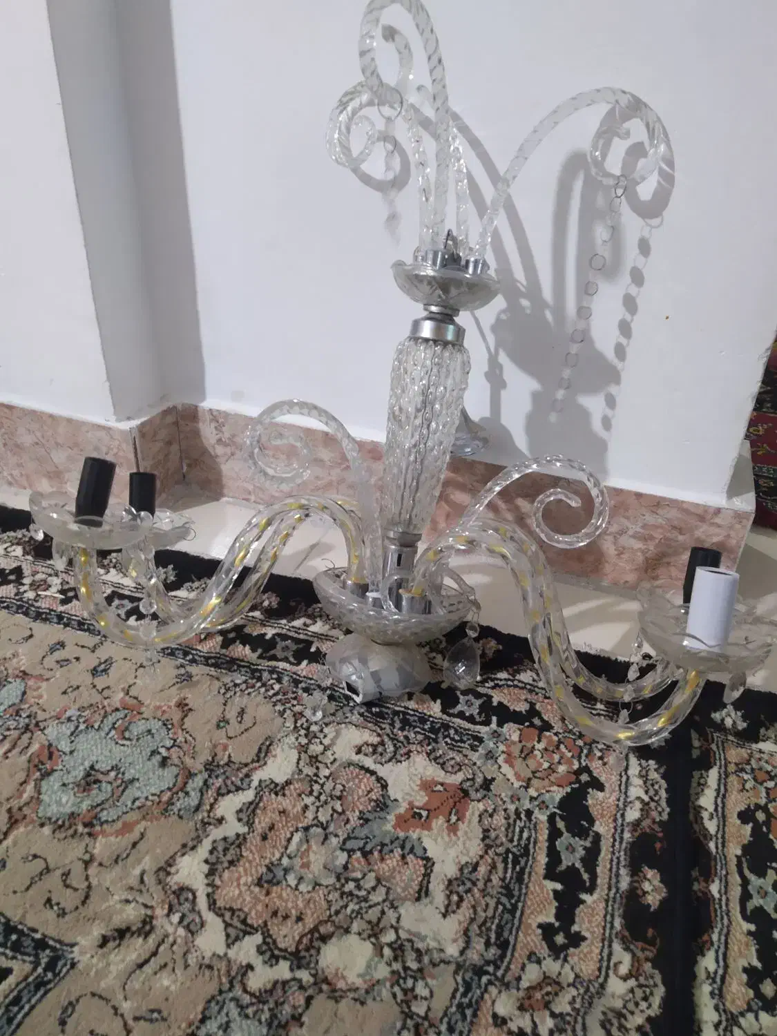 یک‌عدد‌لوستر‌چهار‌شاخه‌بفروش‌میرسد|لوستر و چراغ آویز|قم, پردیسان|دیوار