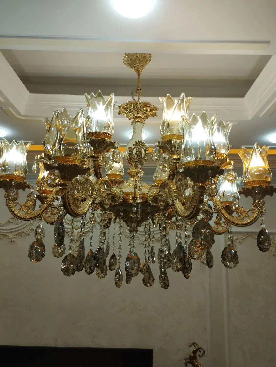 لوستر|لوستر و چراغ آویز|اسلام‌شهر, زرافشان|دیوار