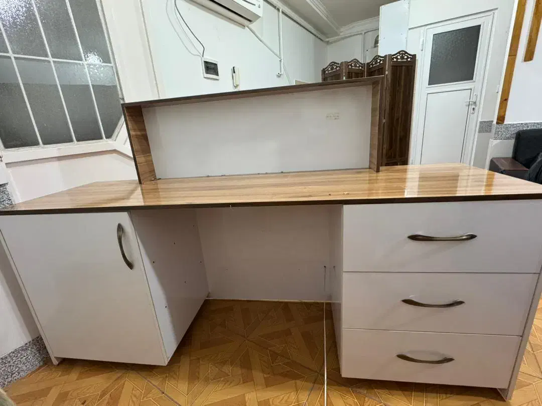 میز کامپیوتر و کانتر|میز تحریر و کامپیوتر|مهاباد (آذربایجان غربی), |دیوار