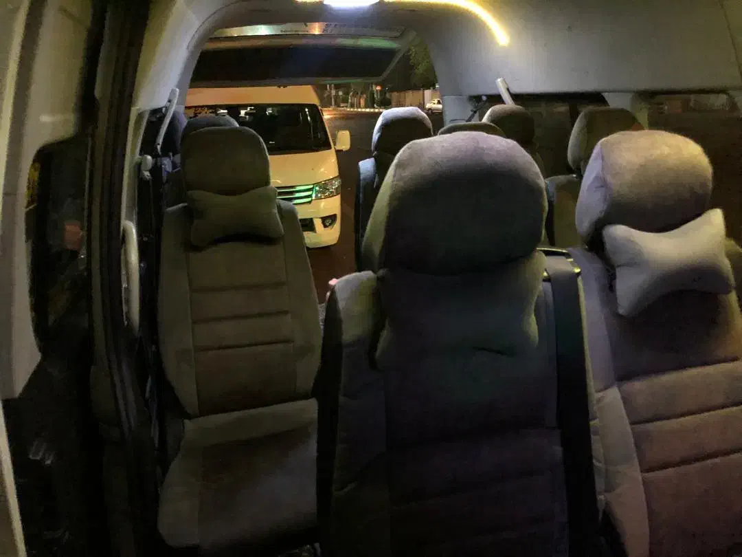 یک دست صندلی هایس مدل ۲۰۱۳ و درب عقب|قطعات یدکی و لوازم جانبی|رباط‌کریم, رباط‌کریم|دیوار