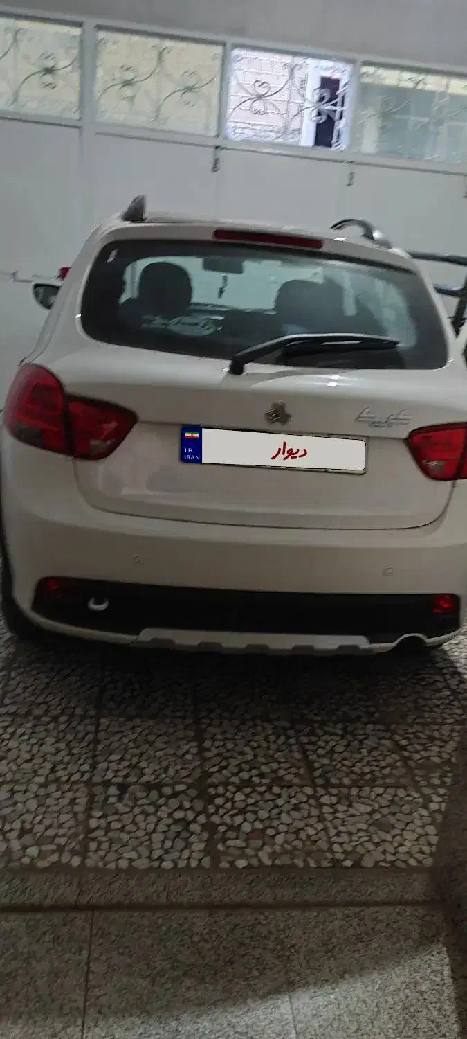 کوییک ار اس|خودرو سواری و وانت|برخوار, |دیوار