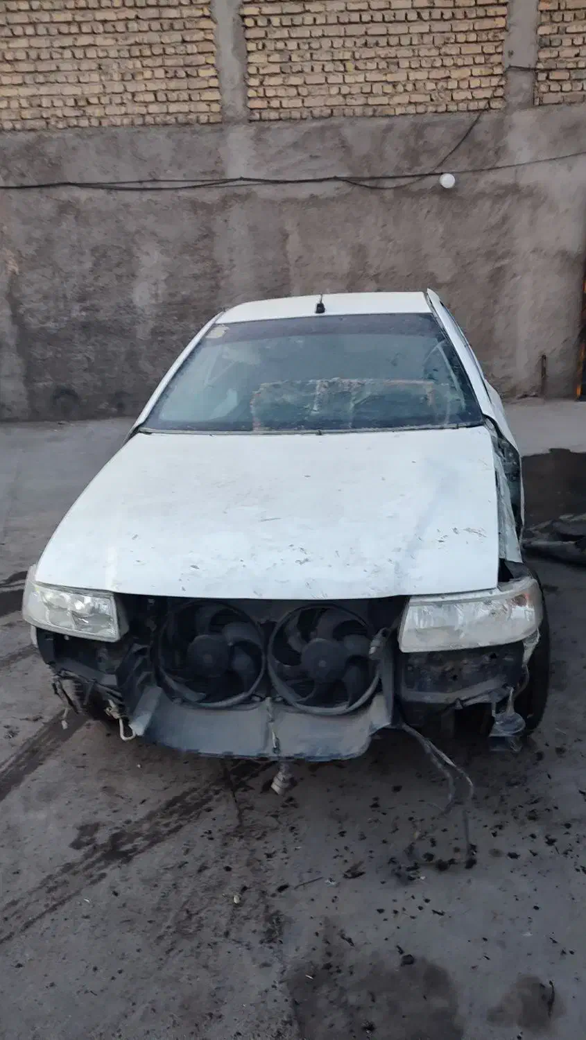 سمندlx مدل 90 تصادفی|خودرو سواری و وانت|شیراز, وزیرآباد|دیوار