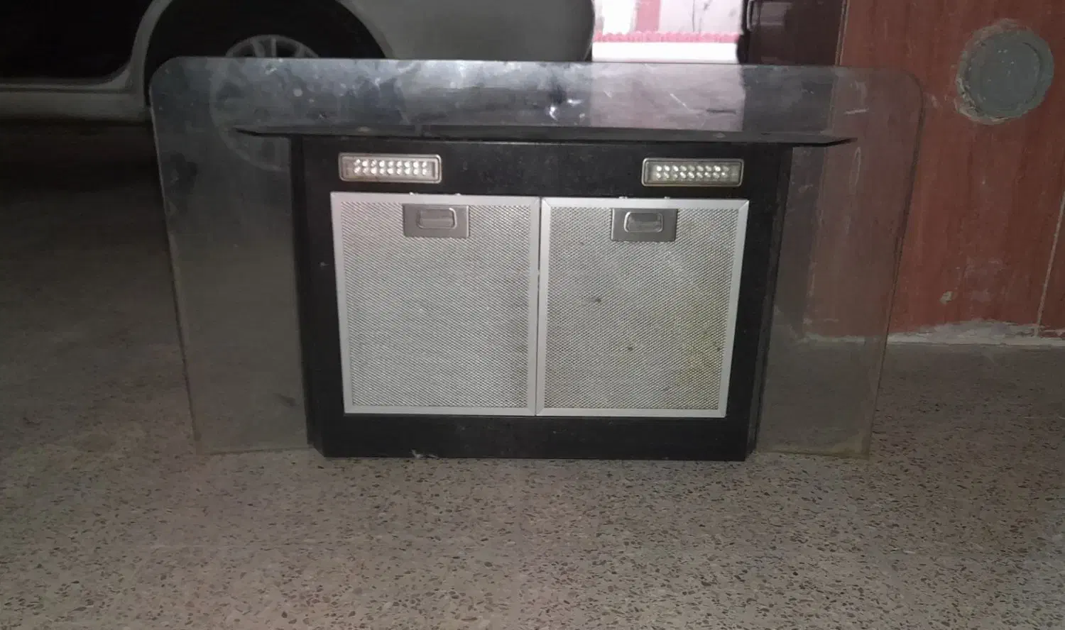 هود درسا|هود|کرج, ساماندهی|دیوار