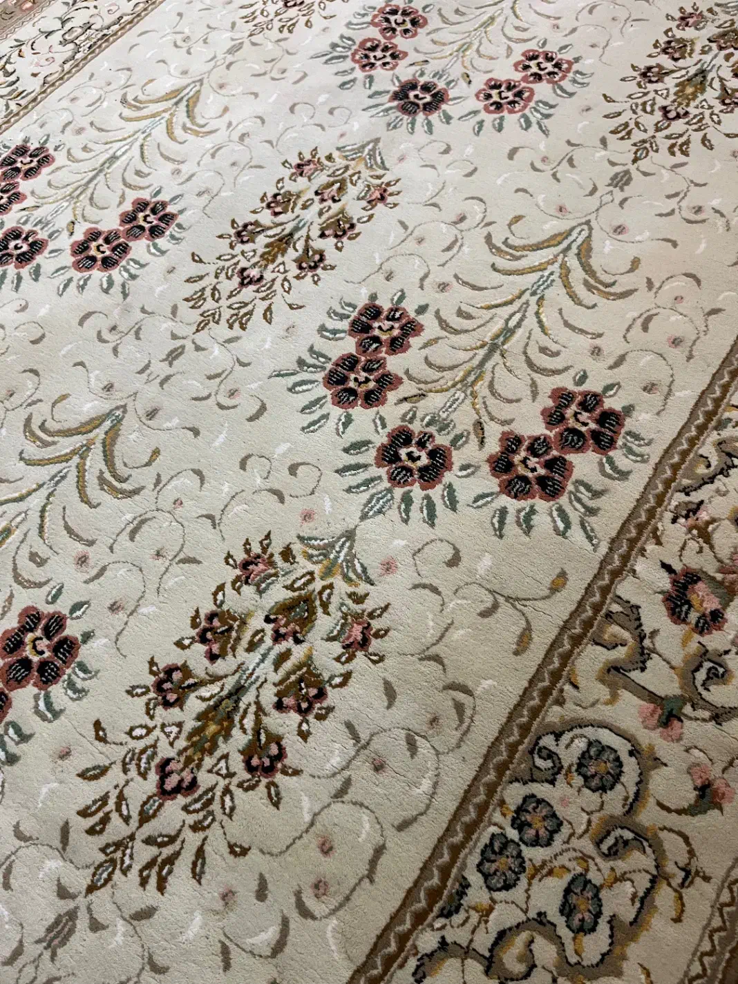 فرش|فرش|بندر انزلی, شاکوچه|دیوار