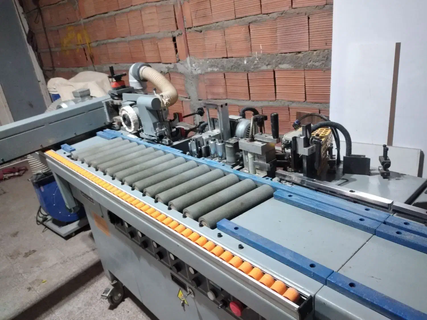 لبه چسبان  Adge مدل semi belta4|ماشین‌آلات صنعتی|کرمان, |دیوار