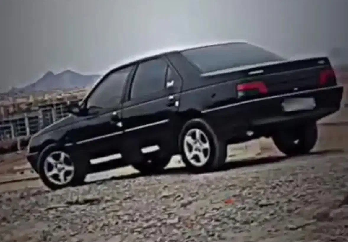 پژو 405|خودرو سواری و وانت|فولادشهر, B5|دیوار