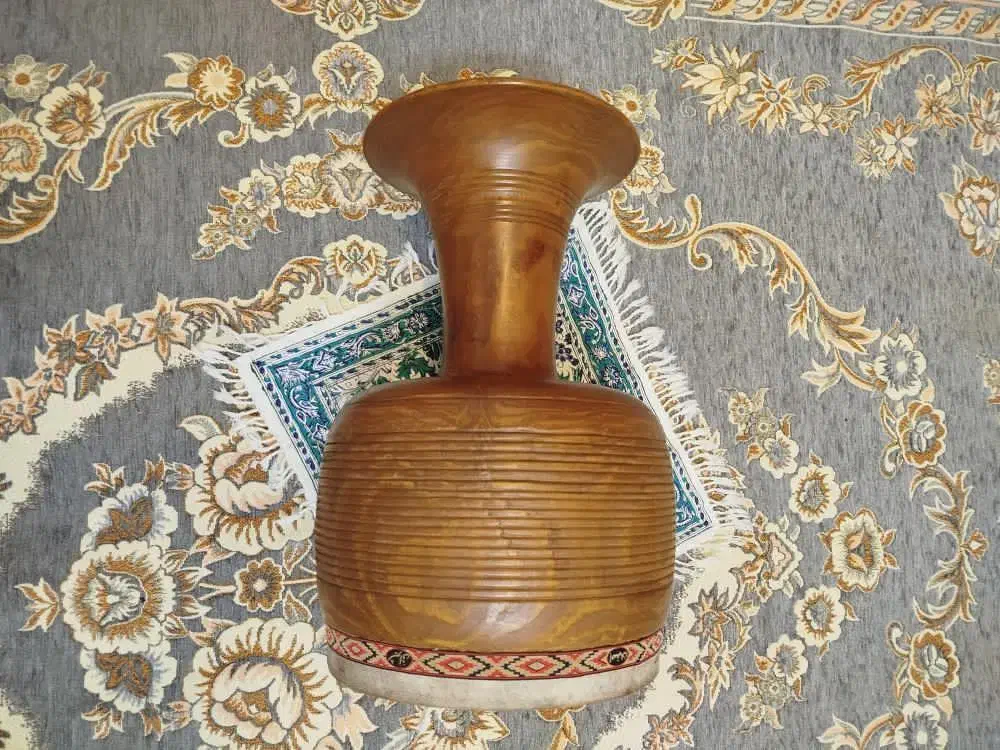 تمبک پوست شتر|سازهای سنتی|دهلران, |دیوار