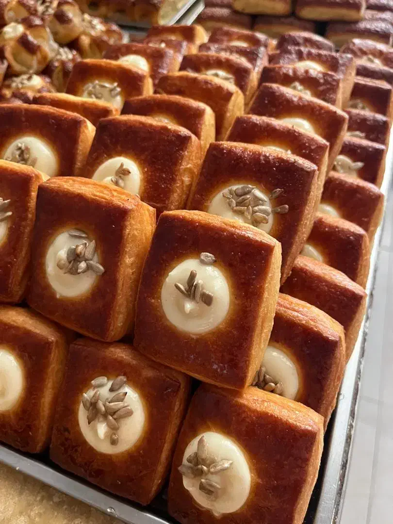 کارگر ساده یا نیمه ماهر قنادی|استخدام خدمات فروشگاه و رستوران|اردبیل, |دیوار