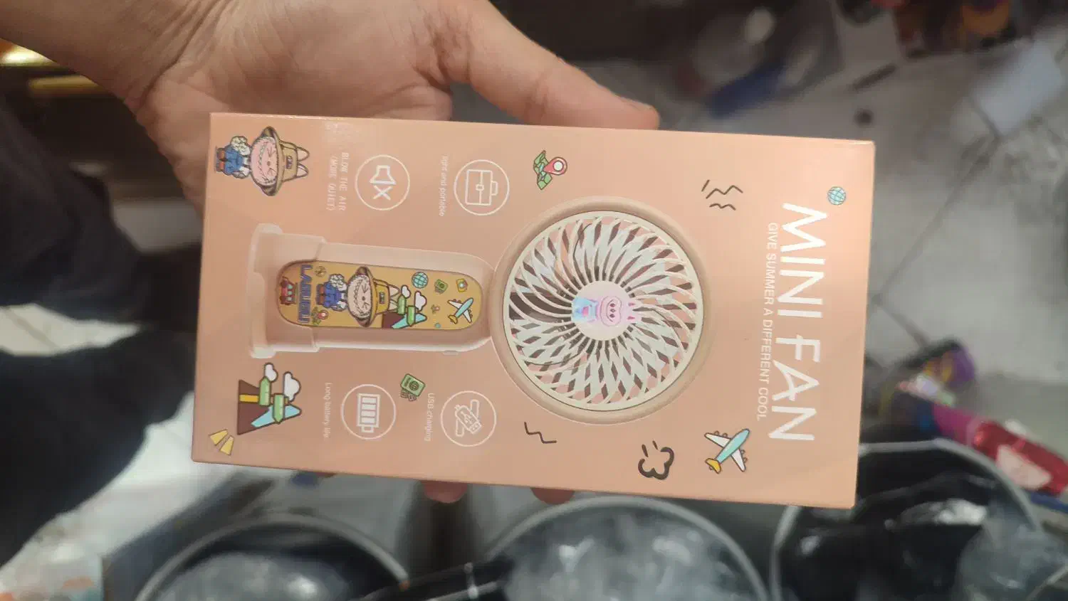 فن کودک|پنکه و تصفیه‌کنندهٔ هوا|بندرعباس, |دیوار