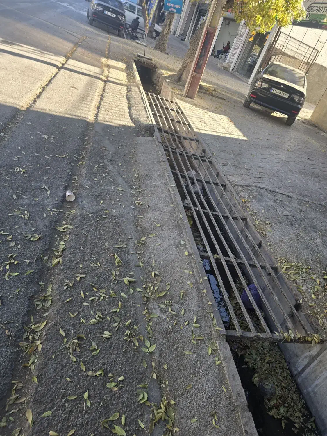 پل جلوی مغازه به طول شش متر کیفیت خوب|فروشگاه و مغازه|نورآباد, |دیوار