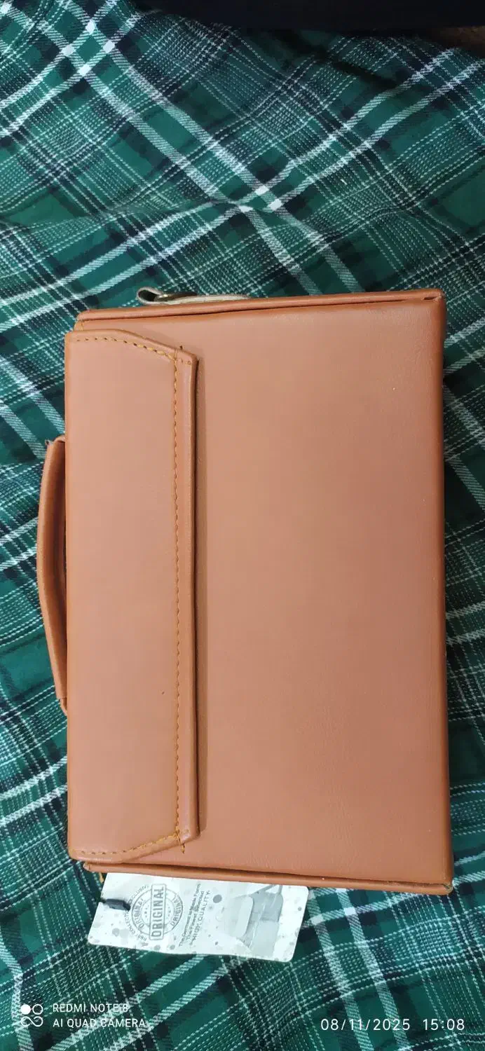 کیف بیرونی|کیف، کفش، کمربند|چمران, |دیوار