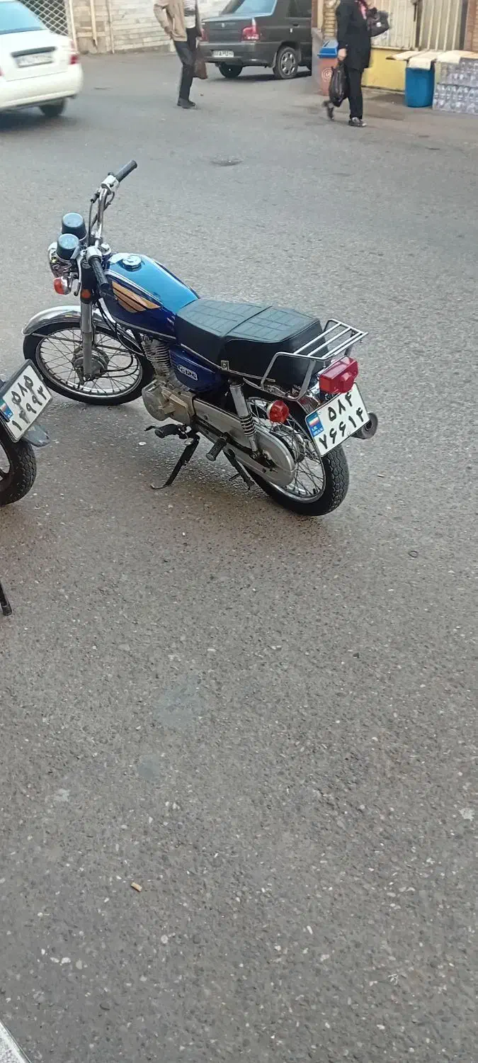 هندا۱۲۵کاربرات مدل ۹۴|موتورسیکلت|رشت, پاره بیجار|دیوار