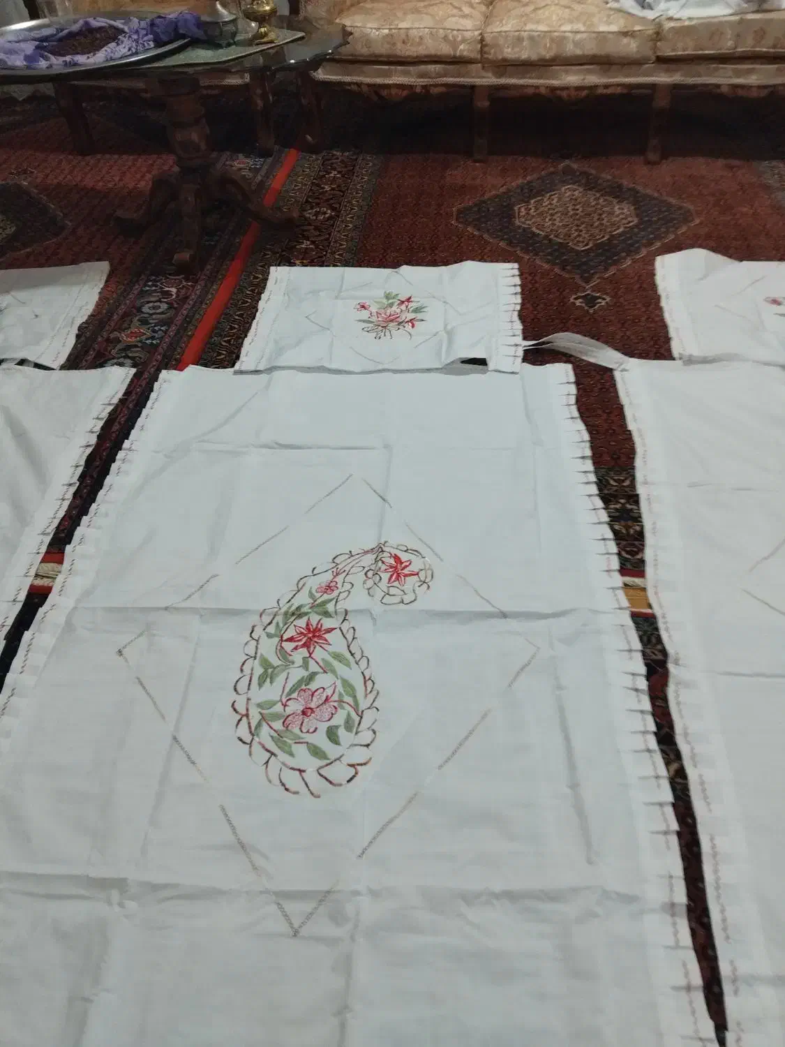 یک جفت روتشکی و روبالشی یک دست|سرویس روتختی|اردبیل, |دیوار