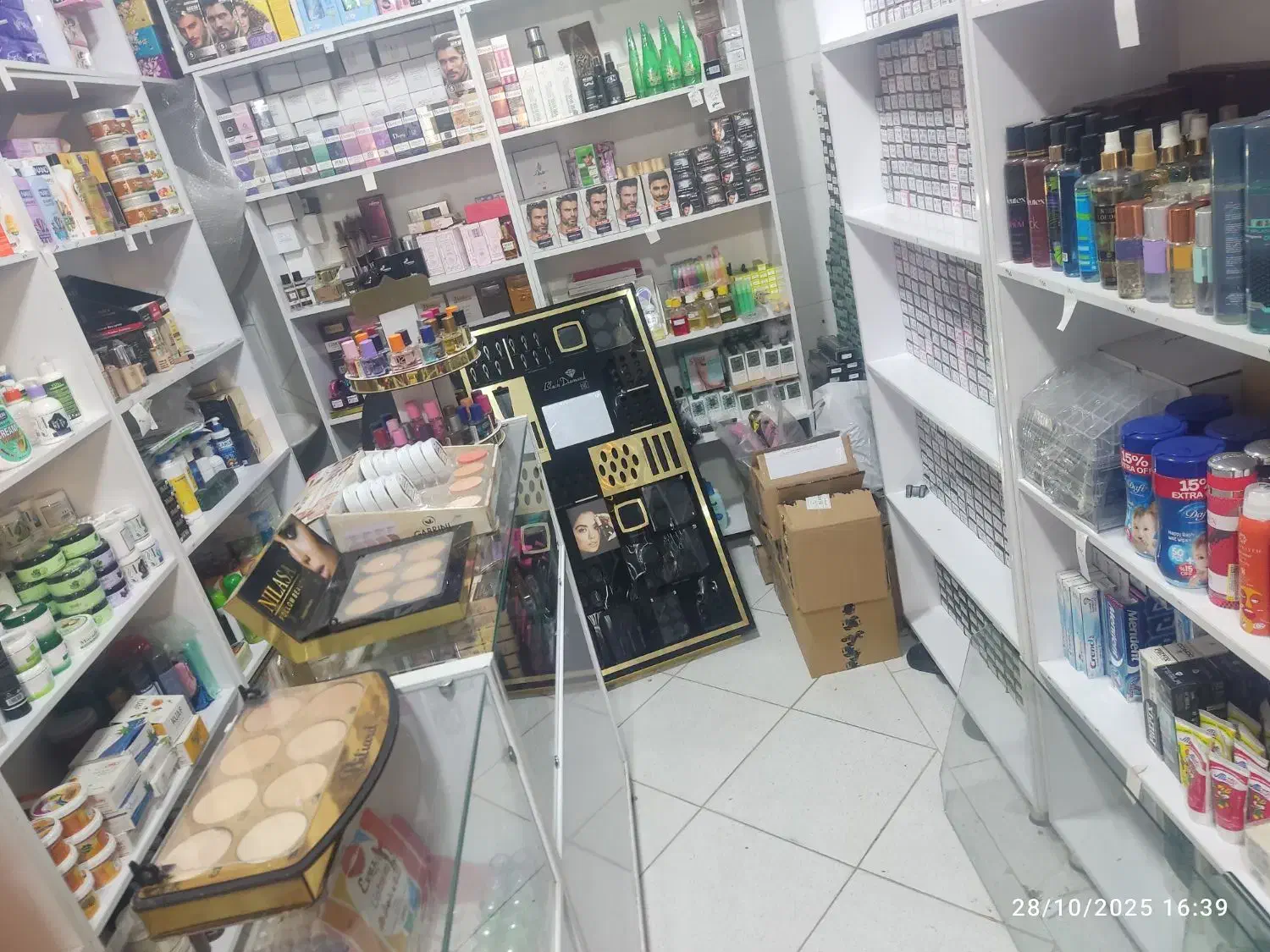 فروش لوازم آرایشی و بهداشتی به صورت یکجا|آرایشی، بهداشتی، درمانی|سنقر, |دیوار