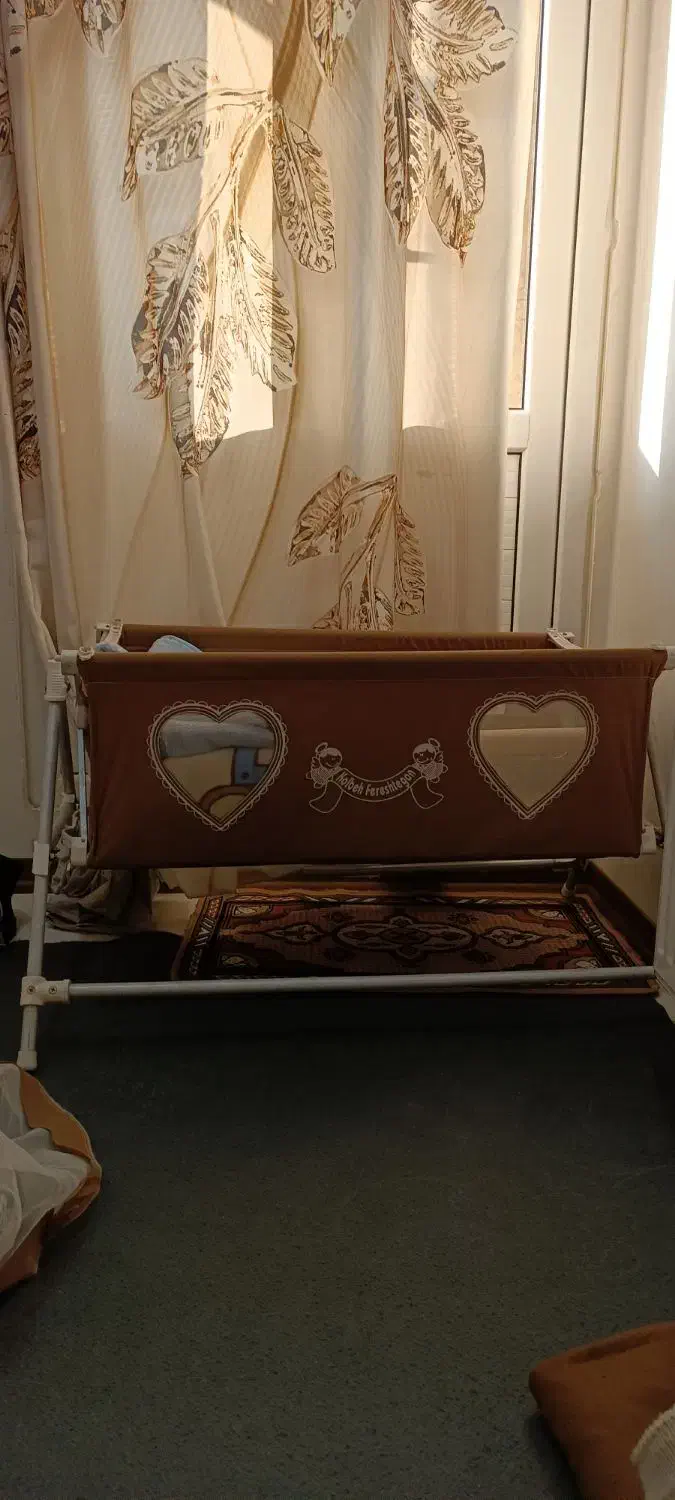 گهواره|تخت و صندلی بچه|پاکدشت, پاکدشت (مامازند)|دیوار