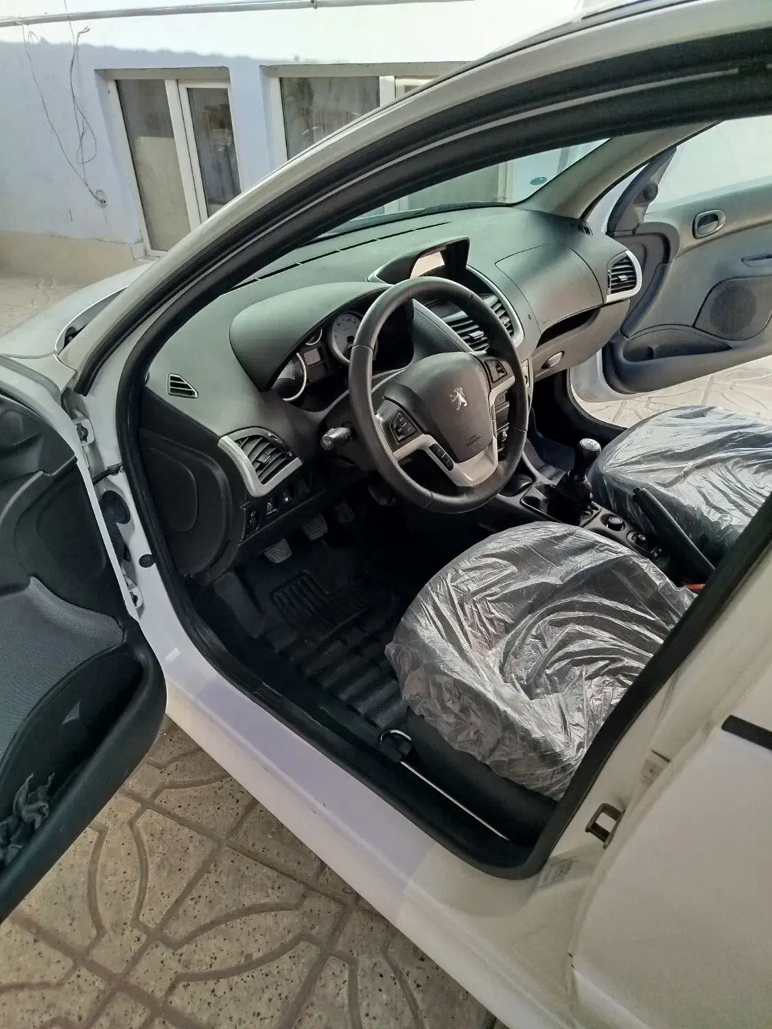 207 پانا 1401|خودرو سواری و وانت|مشهد, قائم|دیوار