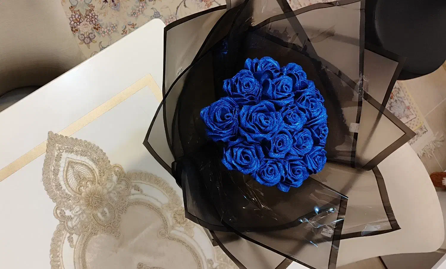 گل رز با ربان|گل مصنوعی|بروجن, |دیوار