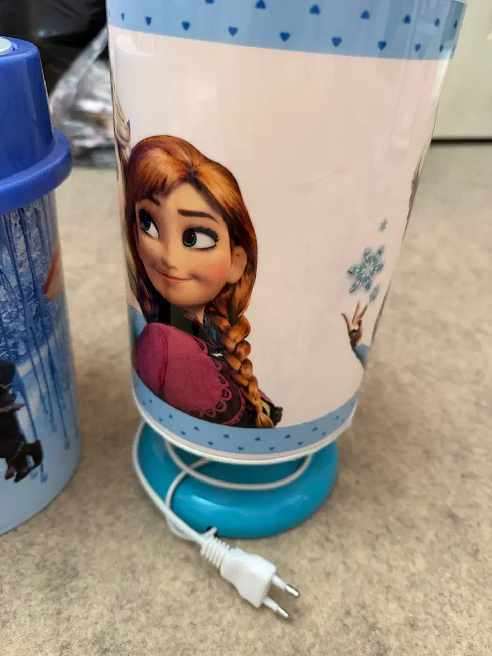 آباژور و سطل آشغال|چراغ خواب و آباژور|تبریز, |دیوار