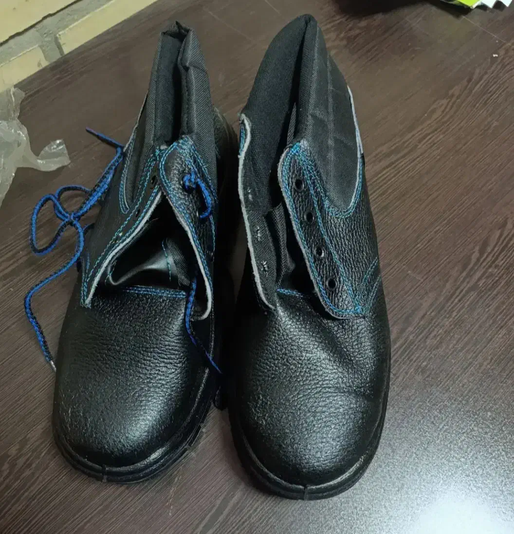 سه جفت کفش کار سایز ۴۳|کیف، کفش، کمربند|رباط‌کریم, رباط‌کریم|دیوار