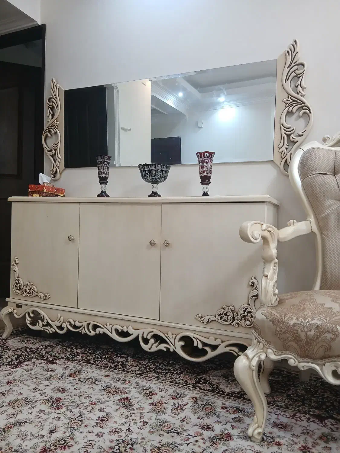 آینه کنسول|بوفه، ویترین، کنسول|تهران, نیروی هوایی (پیروزی)|دیوار