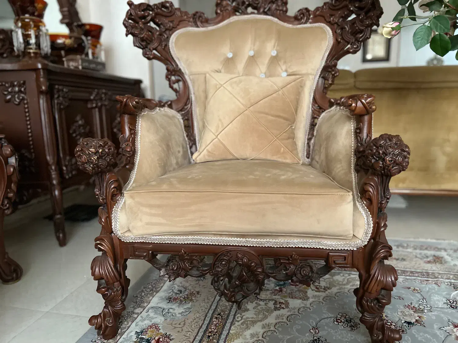 مبل۹نفره چوب راش منبت|مبلمان خانگی و میز عسلی|هشتگرد, هشتگرد قدیم|دیوار