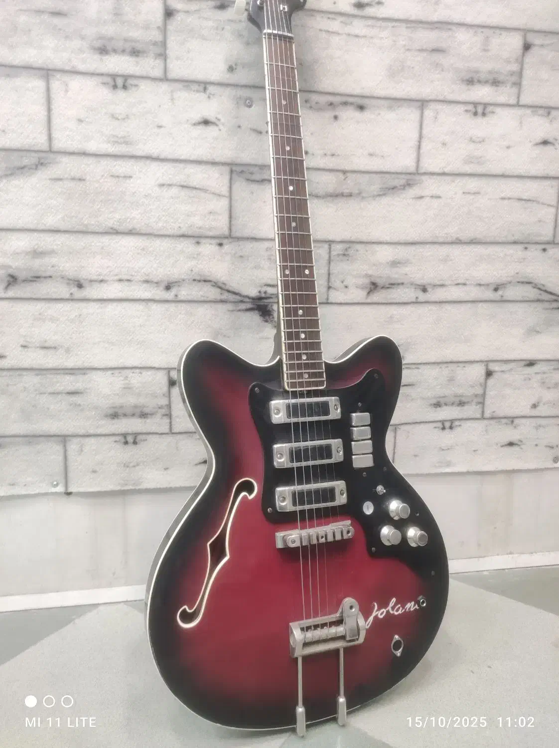 گیتار یولانا ساخت چک|گیتار، بیس، امپلیفایر|اردبیل, |دیوار