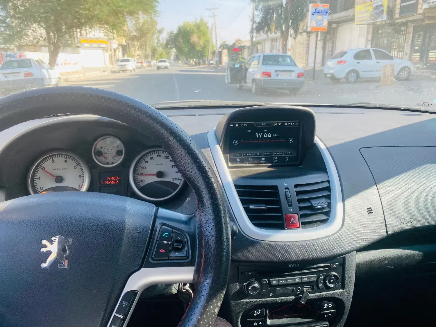 ۲۰۷مدل ۹۶.  کم کار|خودرو سواری و وانت|جیرفت, |دیوار