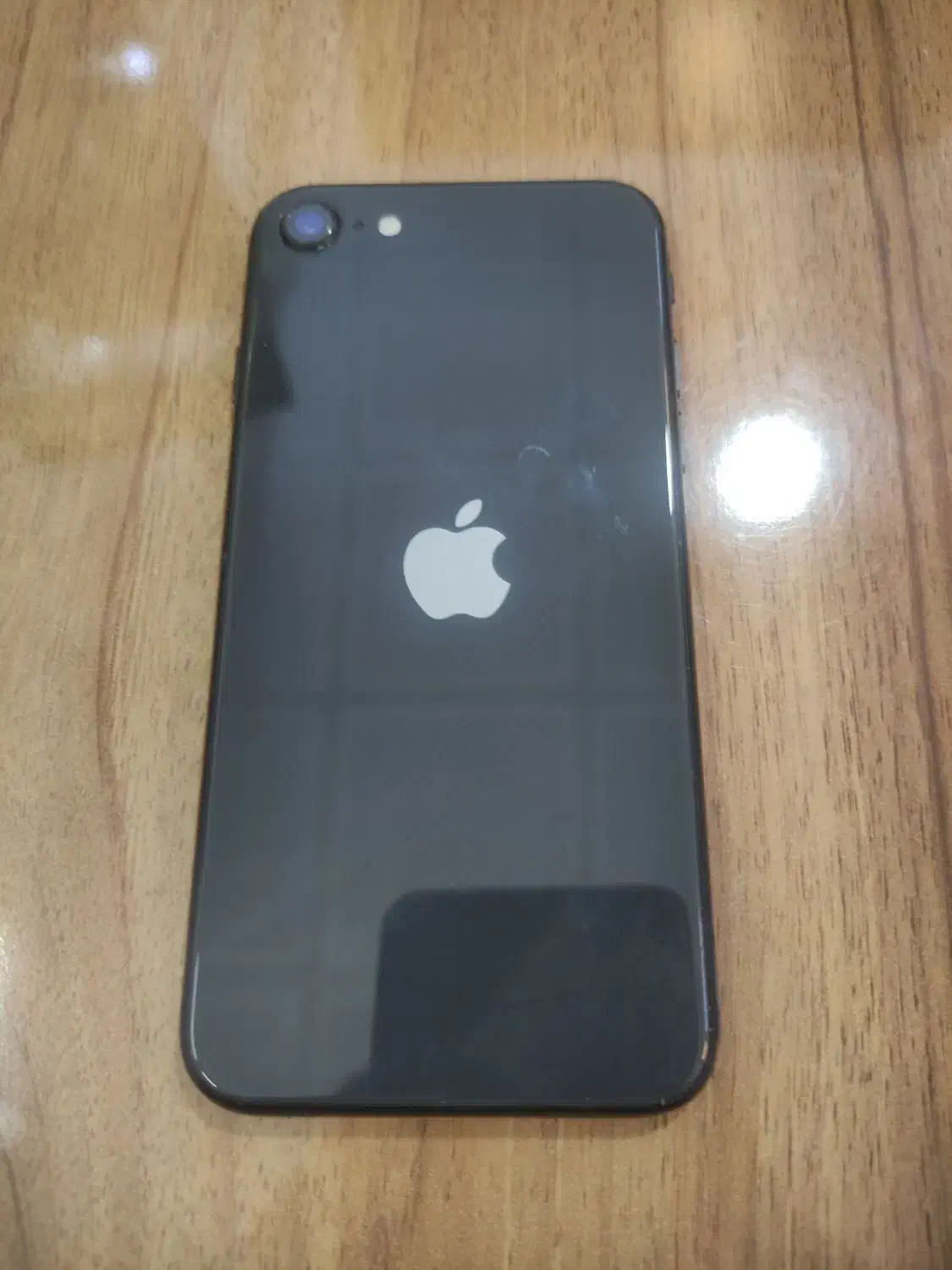 iphone se 2020|موبایل|اصفهان, فرح آباد|دیوار