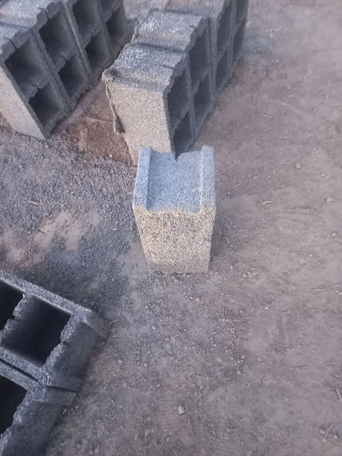 بلوک ۲۰.۴۰|مصالح و تجهیزات ساختمان|ملایر, |دیوار