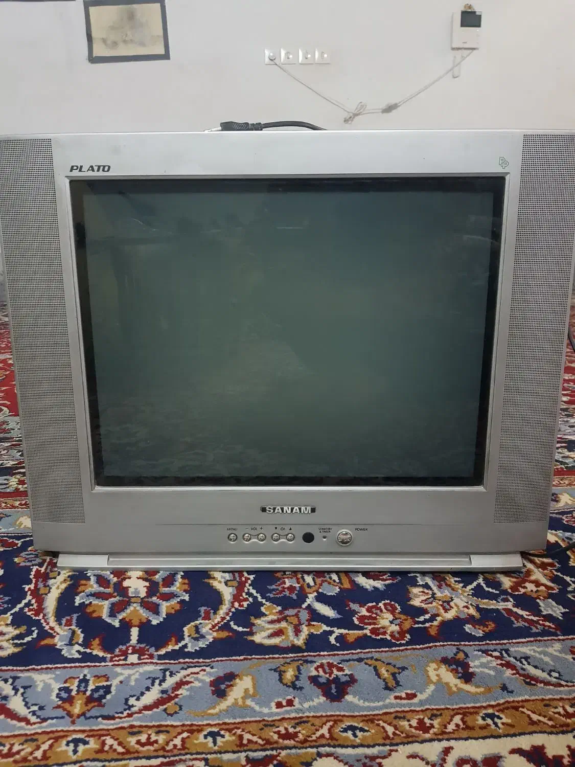 تلویزیون قدیمی درحدنو|تلویزیون و پروژکتور|قم, شاه ابراهیم|دیوار