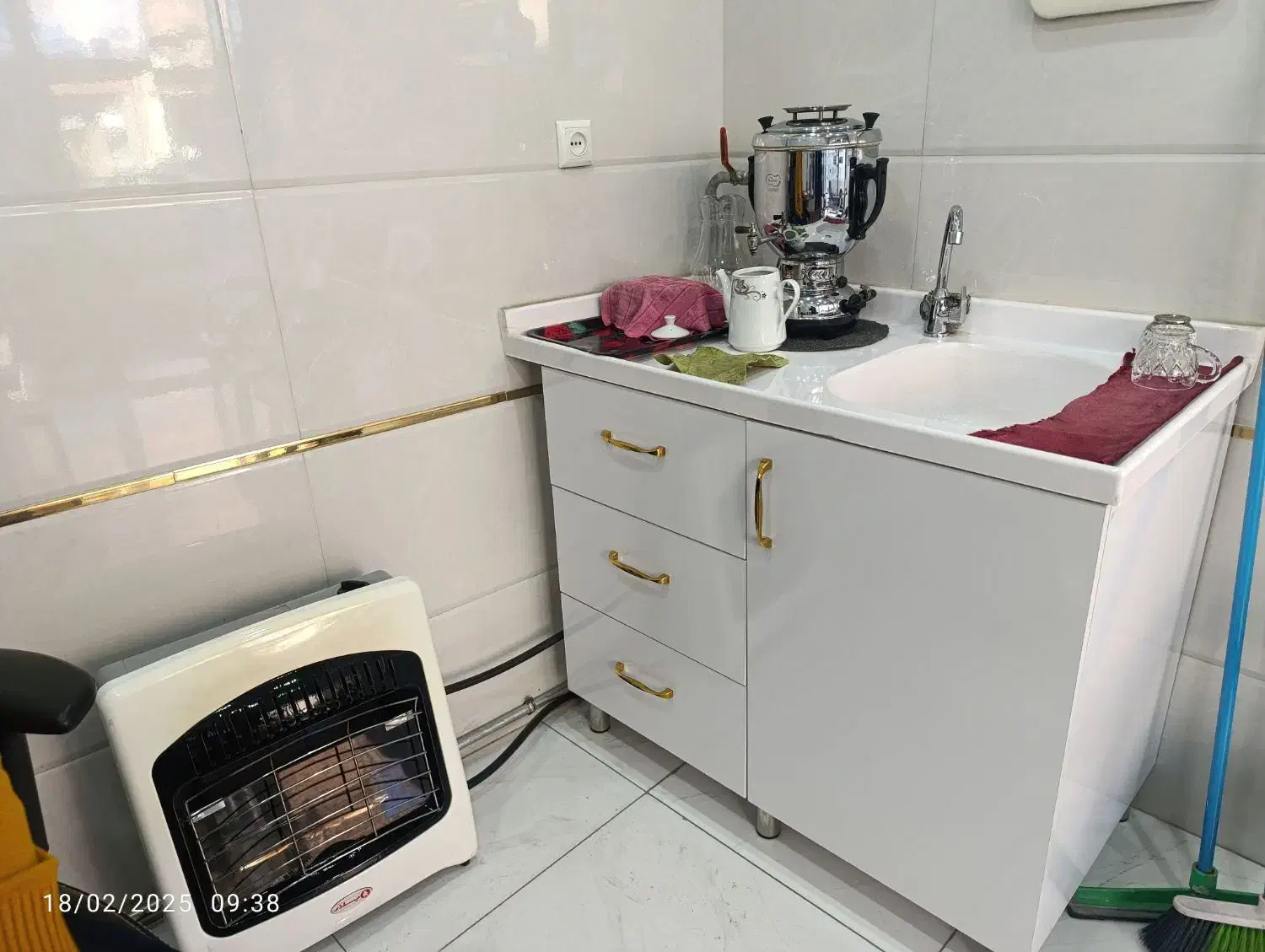 فروش یک دهنه مغازه|فروش مغازه و غرفه|مهاباد (آذربایجان غربی), |دیوار