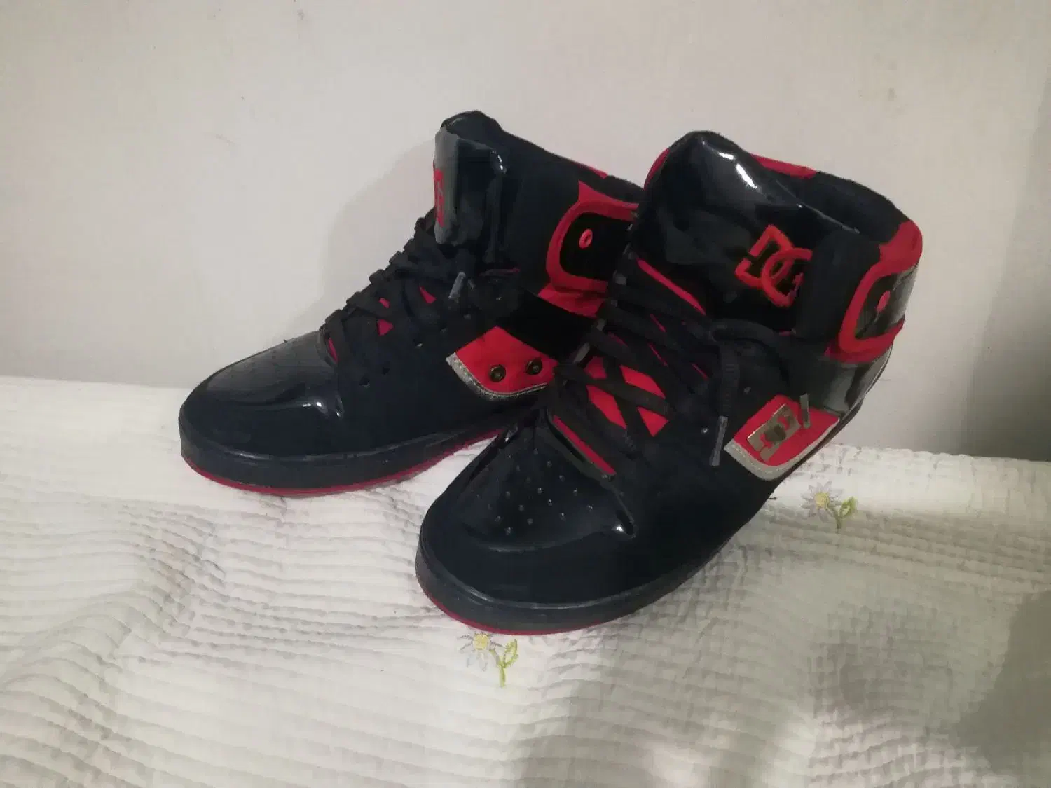 کفش اورجینال|کیف، کفش، کمربند|سلماس, |دیوار