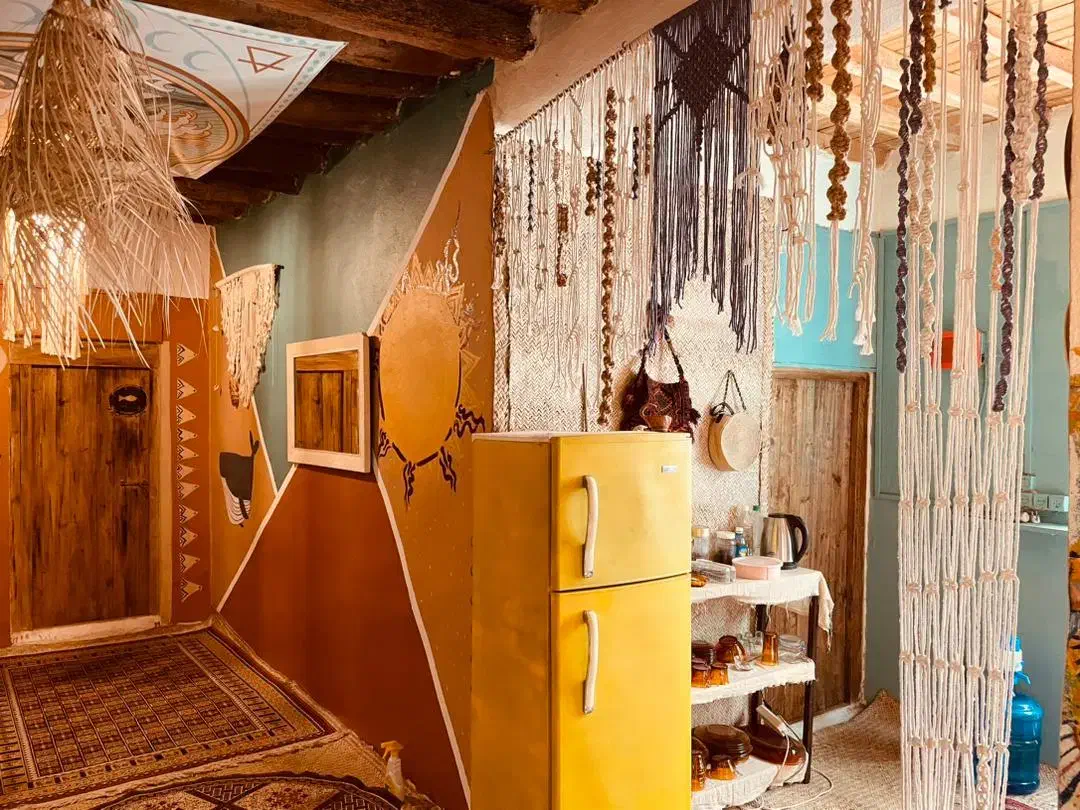 اقامتگاه بوم‌گردی خانه خورشید نزدیک دریا|اجارهٔ کوتاه‌مدت آپارتمان و سوئیت|هرمز, |دیوار