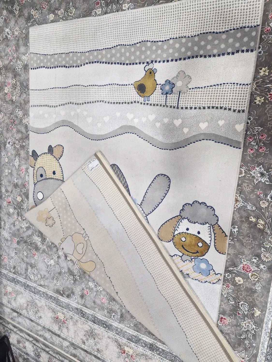 فرش ۴ متری کودک  در حد نو|فرش|تهران, بهمن یار|دیوار