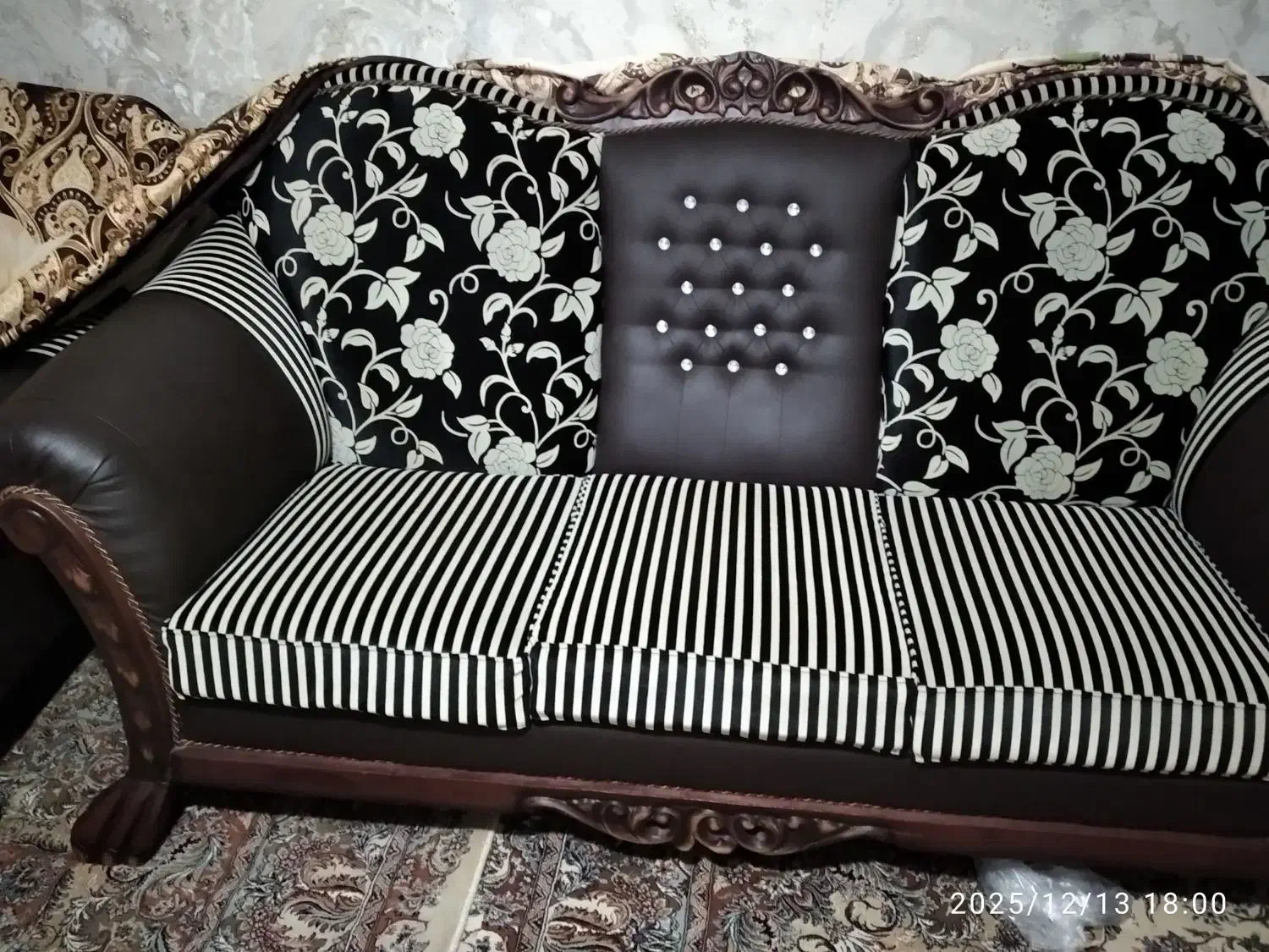 مبل راحتی ۷ نفره|مبلمان خانگی و میز عسلی|شیروان (خراسان), |دیوار