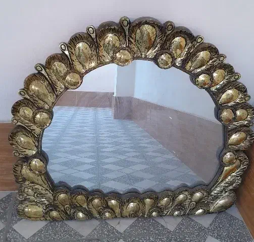 آینه|آینه|قائم‌شهر, |دیوار