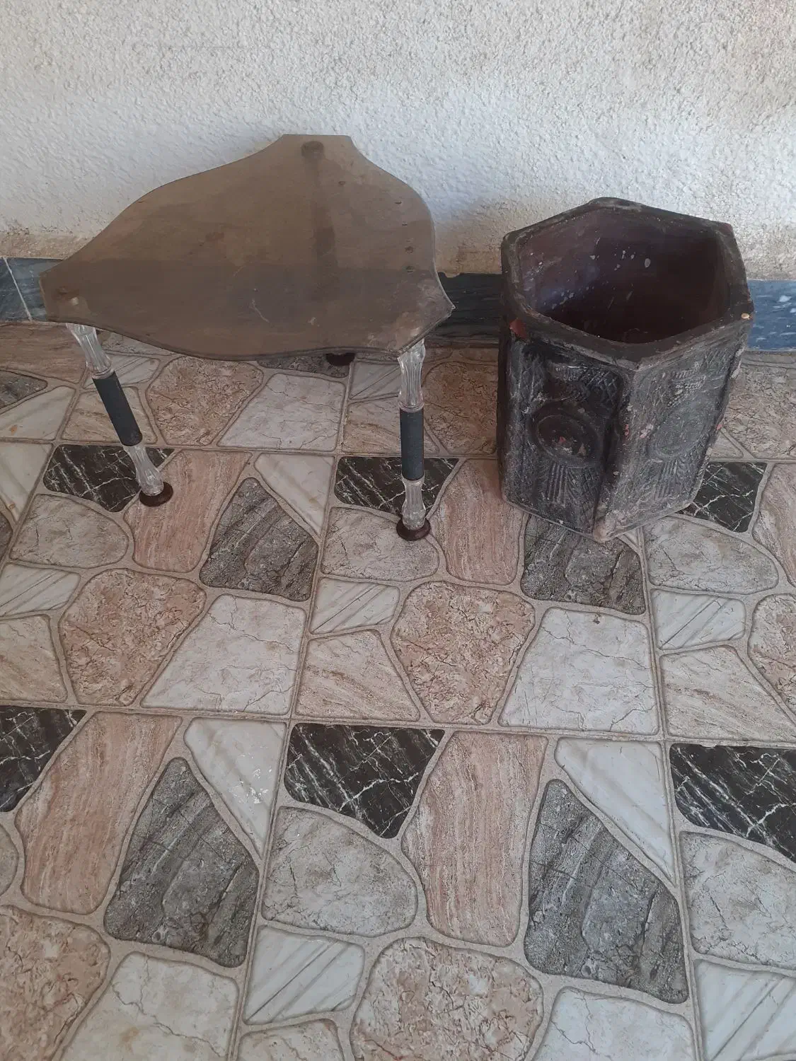 میز وگلدان|مبلمان خانگی و میز عسلی|مسجد سلیمان, |دیوار