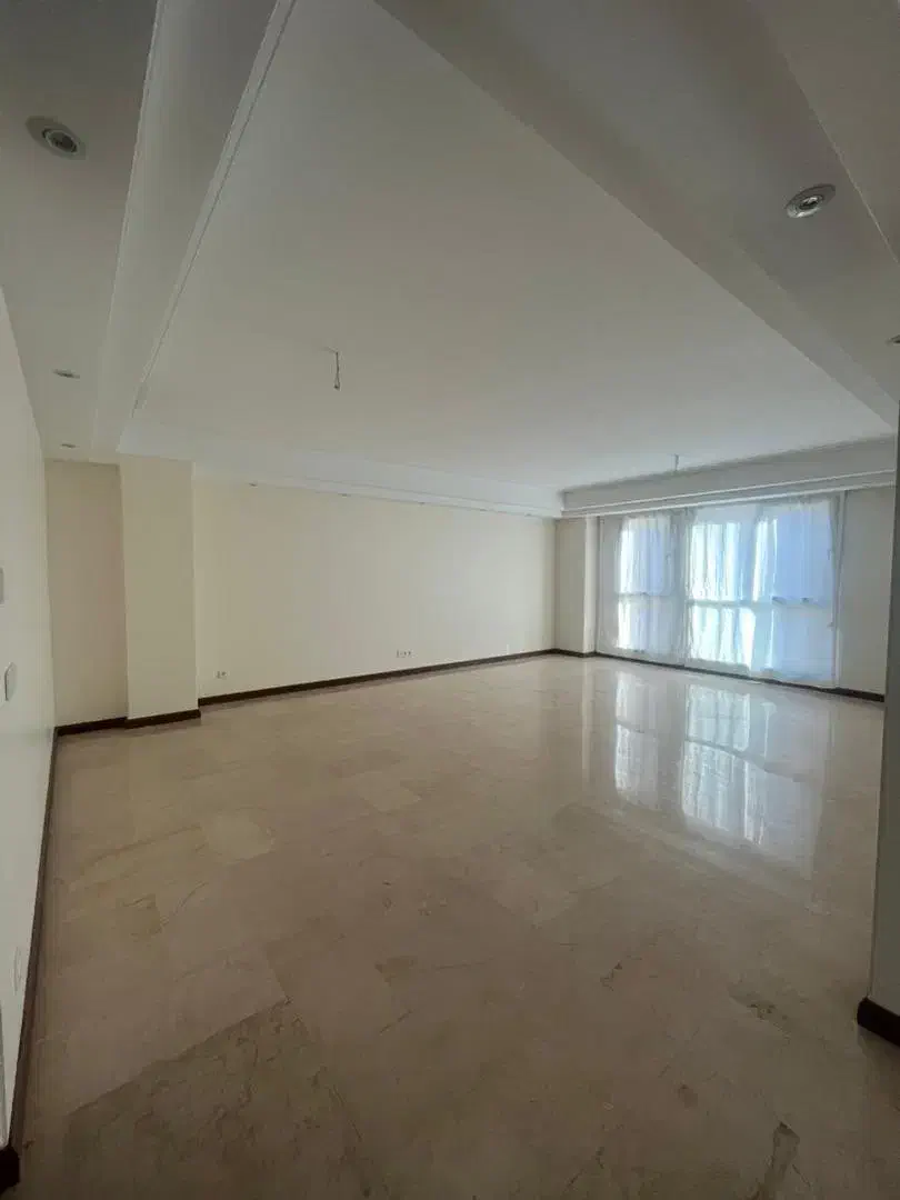 آپارتمان 220 متری خوش نقشه لواسان کوچک|فروش آپارتمان|لواسان, |دیوار