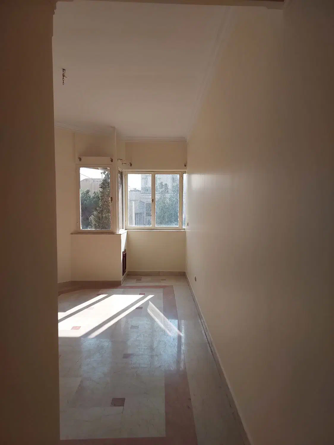 195 متر میرداماد اطلسی