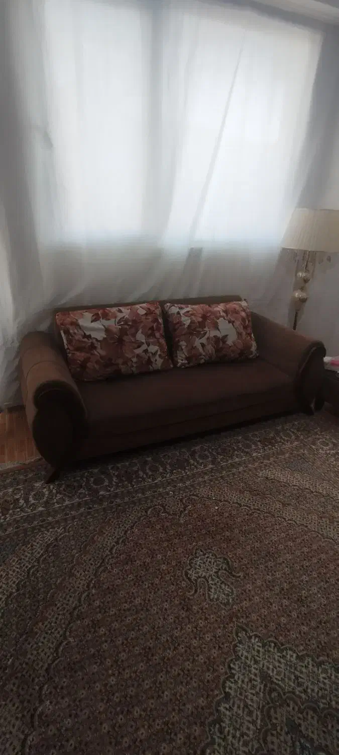 مبل راحتی ۸ نفره|مبلمان خانگی و میز عسلی|رباط‌کریم, مسکن مهر آبشناسان|دیوار