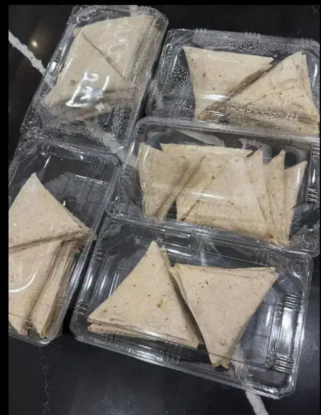 سمبوسه ،بورک و ساندویچ کولی و...|خوردنی و آشامیدنی|فین, |دیوار